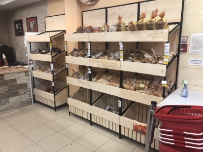 Стеллажи для выкладки хлебобулочной продукции